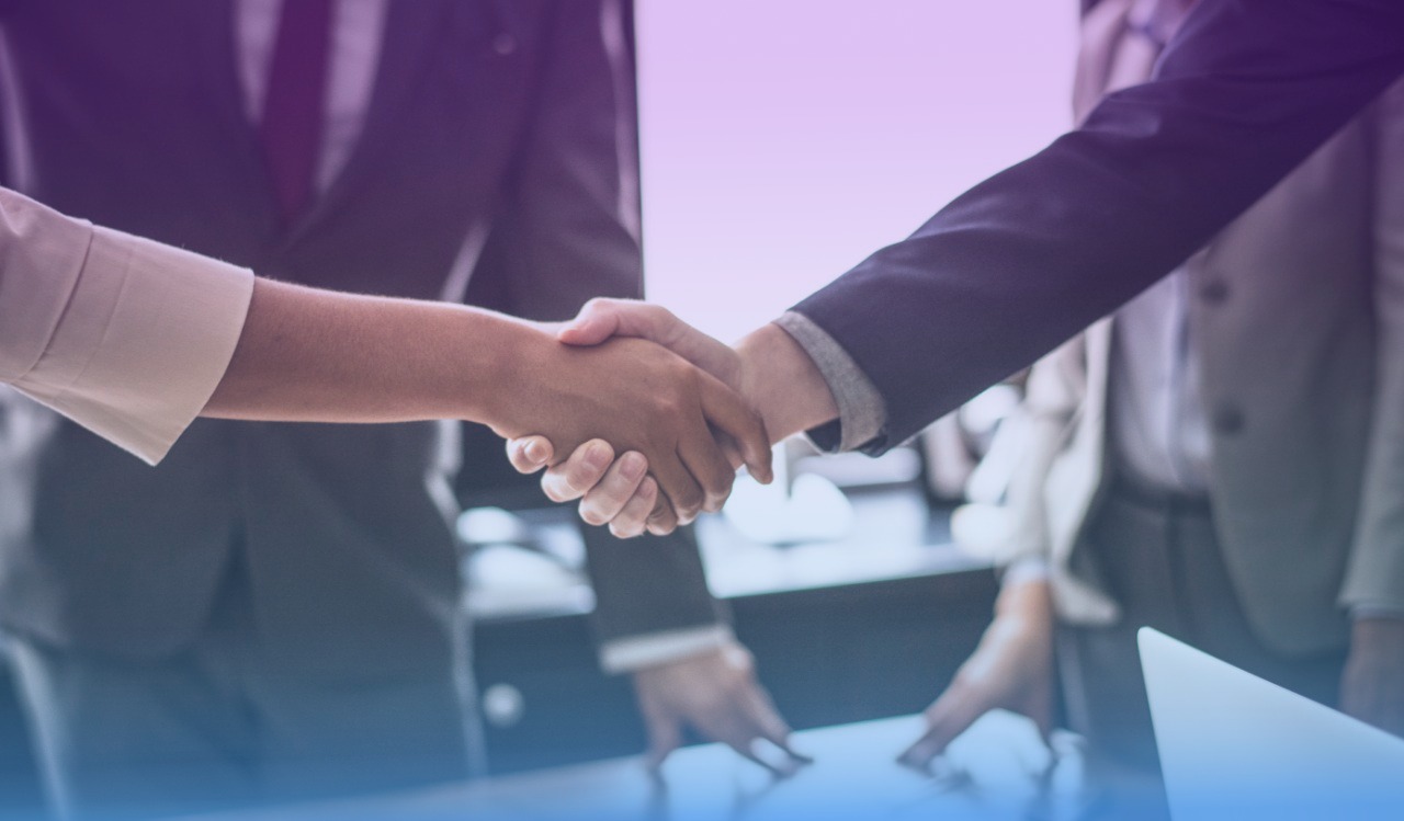 O que faz um empresário? Formação e quanto ganha